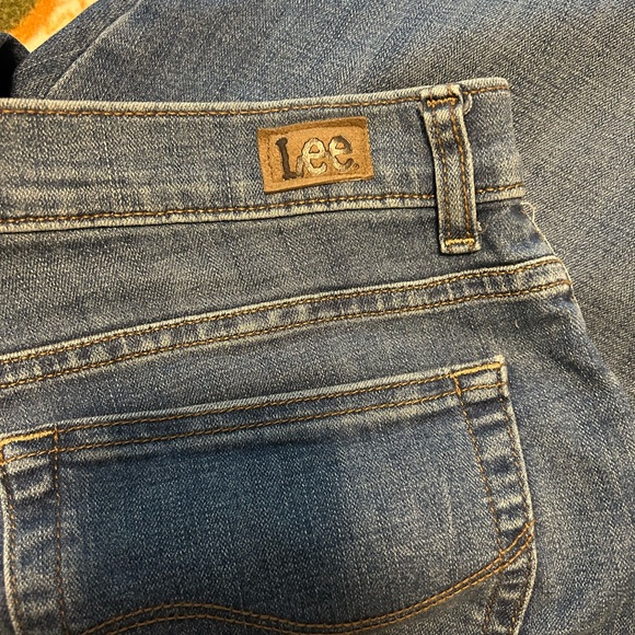 Lee Stretch Fit Jeans - Picture 3 of 7